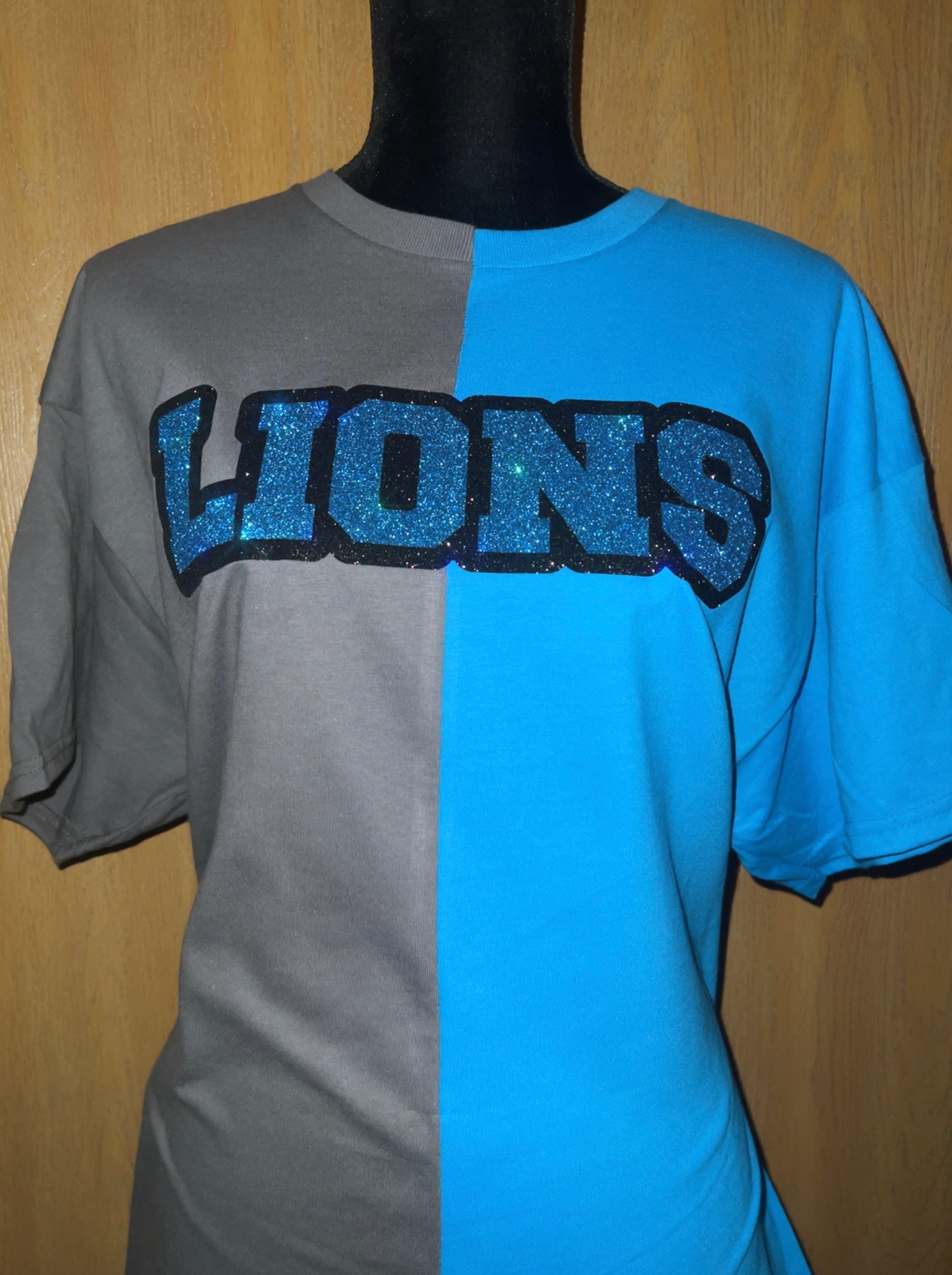 Lions Split Tee